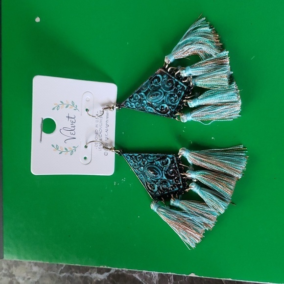 Womens‎ earrings - Picture 1 of 4